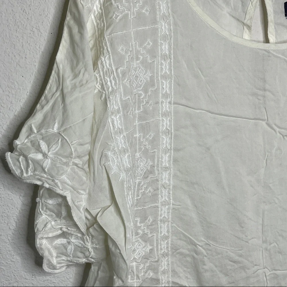 American Eagle Top - Picture 3 of 9